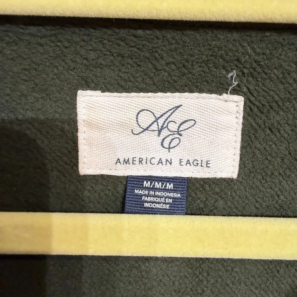American Eagle Green Paris 1977 Graphic Sweatshirt Sz M